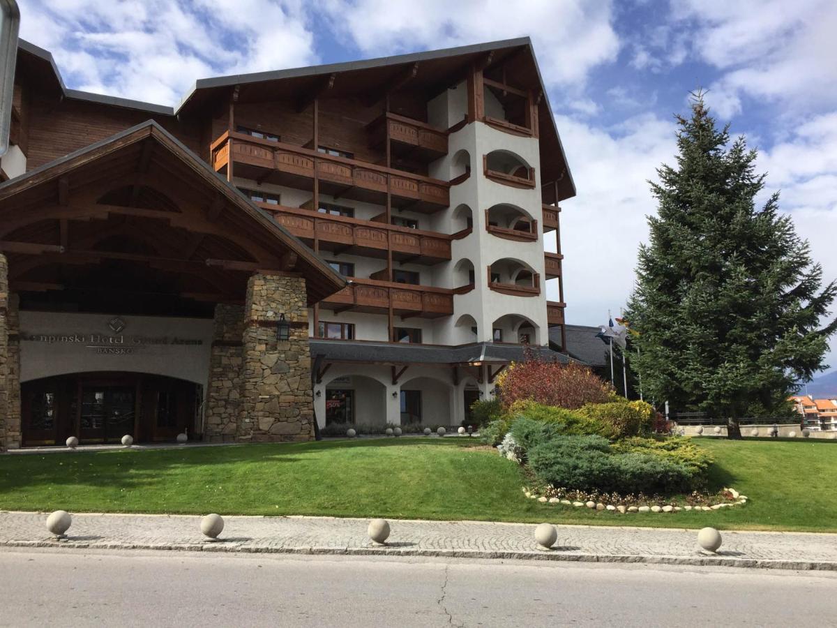 Skiing, Walking, Enjoying In Mountains بانسكو المظهر الخارجي الصورة